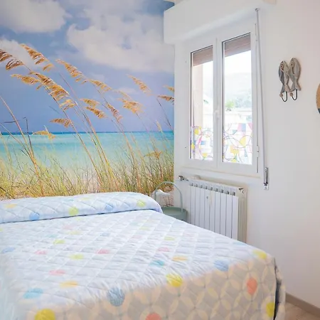 073 - Casa Con Attico Privato, 10 Minuti Mare Spiaggie A Piedi ラッパロ