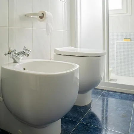 073 - Casa Con Attico Privato, 10 Minuti Mare Spiaggie A Piedi アパート *